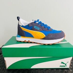 PUMA Rider FV Essentials (Little Kid) shoe